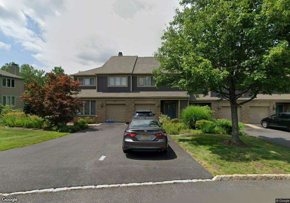 309 Vista View Dr, Mahwah, NJ 07430 - photo 1