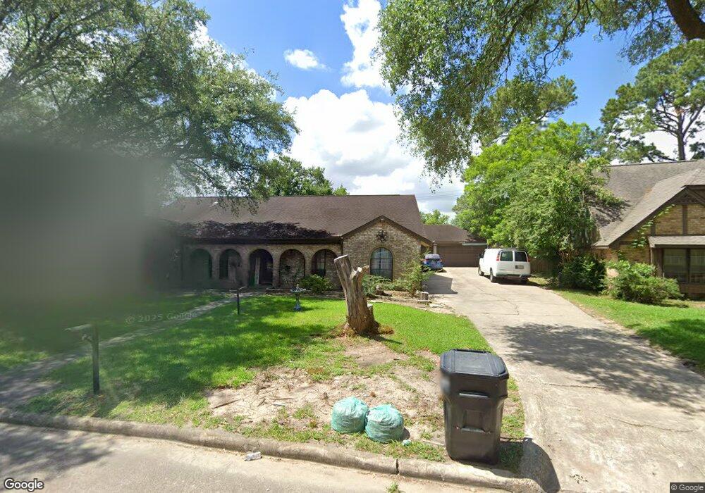 7135 Bayou Forest Dr, Houston, TX 77088 - photo 1