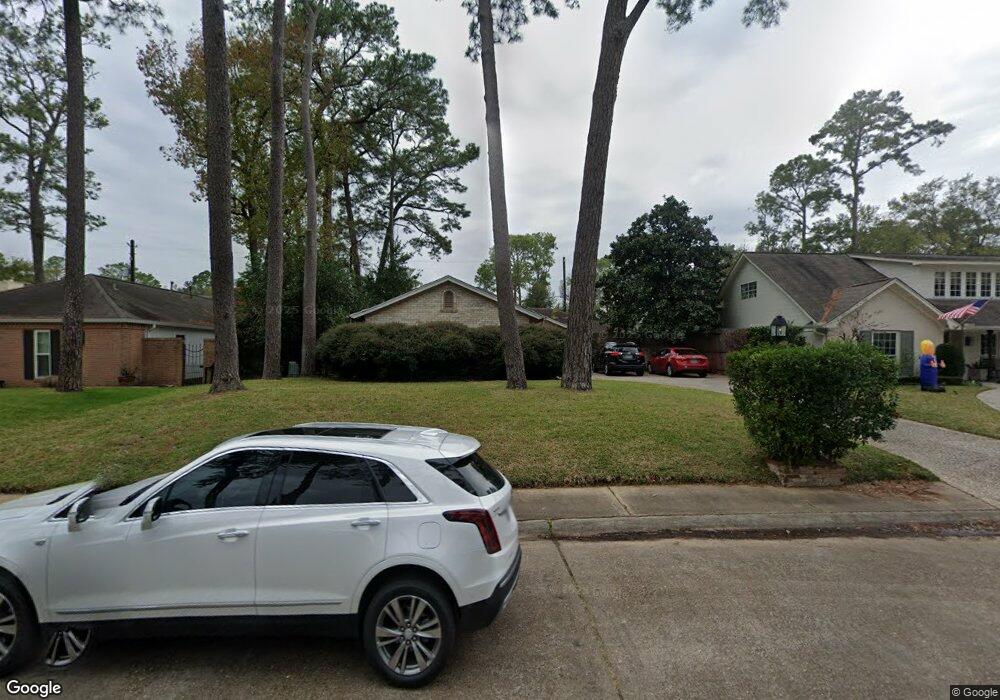 1002 Briarbrook Dr, Houston, TX 77042 - photo 1