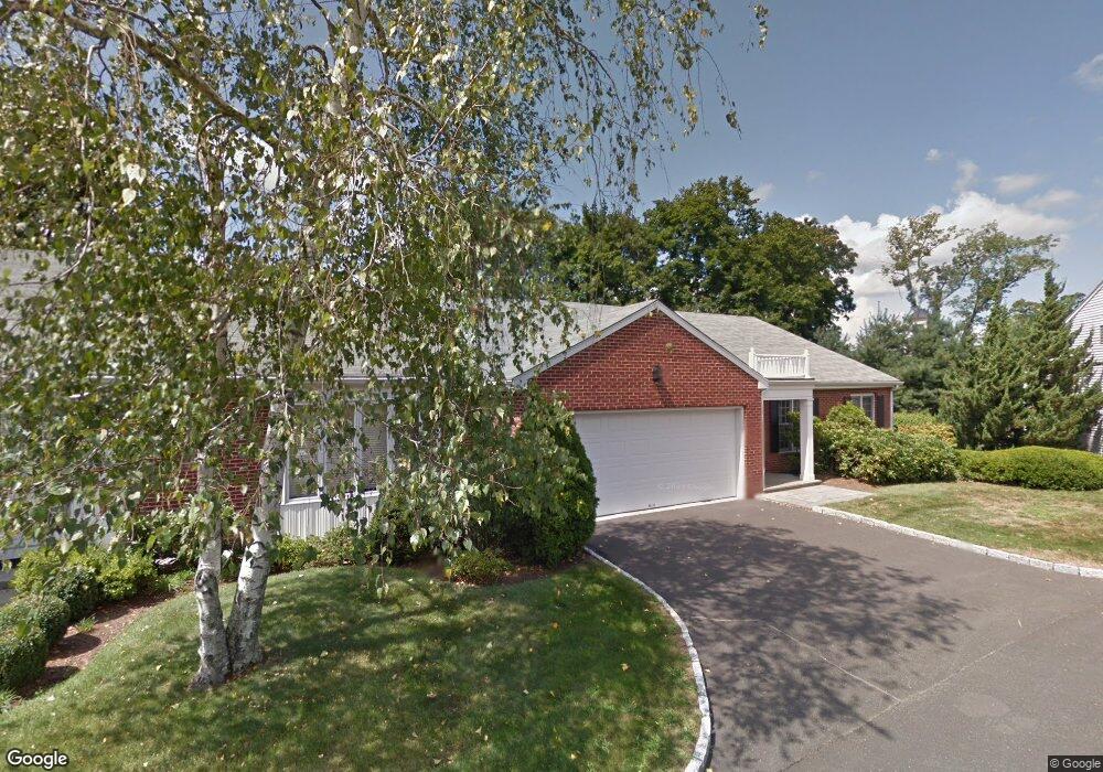 77 Bank St unit 77, New Canaan, CT 06840 - photo 1