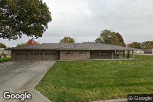 650 W 4th St, Hoisington, KS 67544