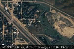 300 2nd St E, Carpio, ND 58725