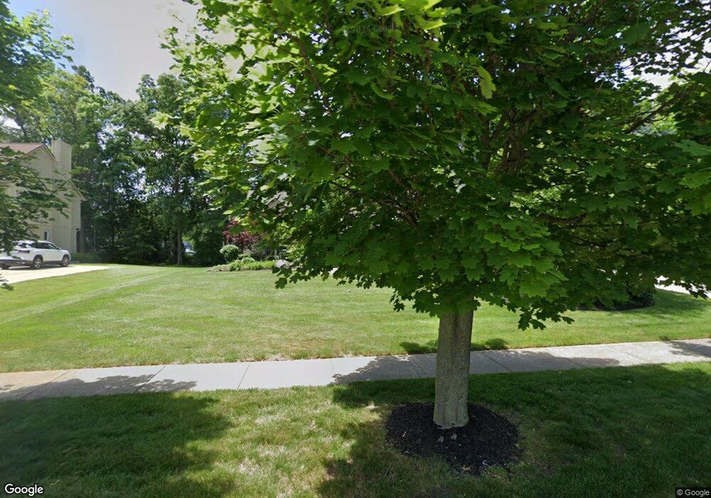 2838 Treyburn Ln, West Bloomfield, MI 48324 - photo 1