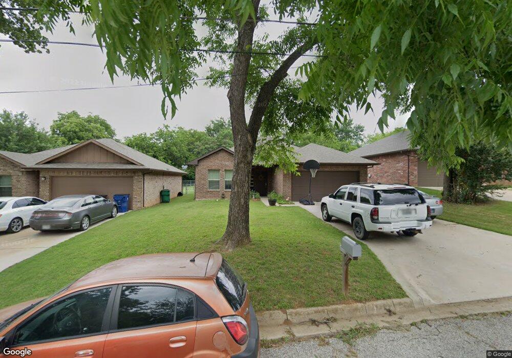 921 Chase St, Denison, TX 75020 - photo 1