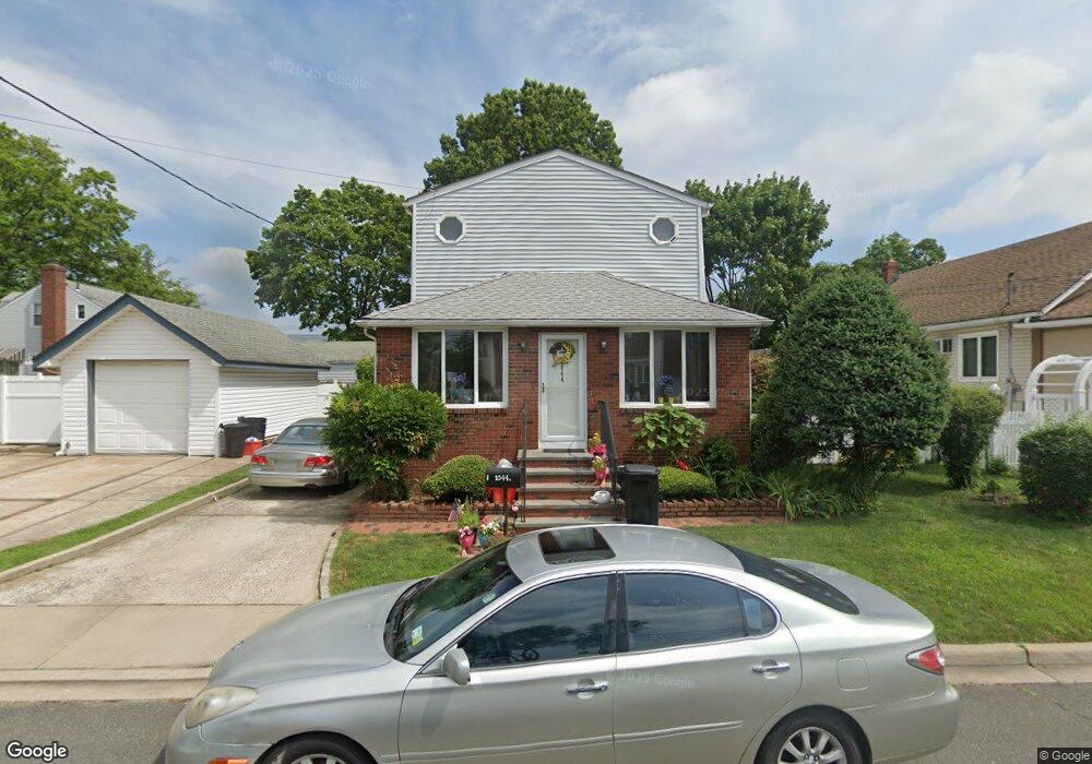 1044 Atlantic St, Franklin Square, NY 11010 - photo 1