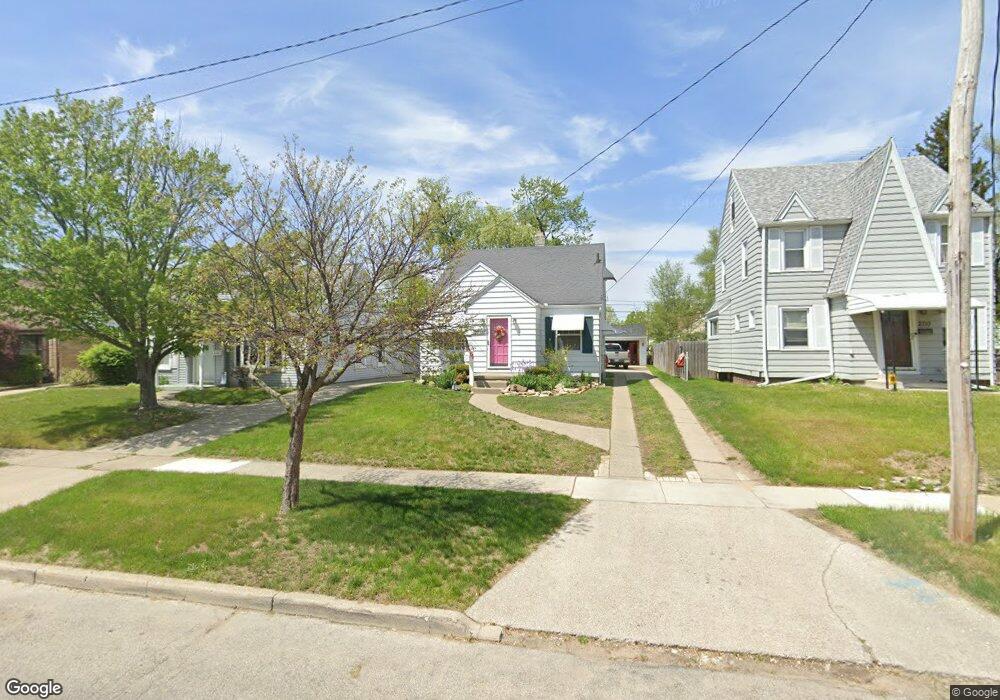 2714 Gracewood Rd, Toledo, OH 43613 - photo 1