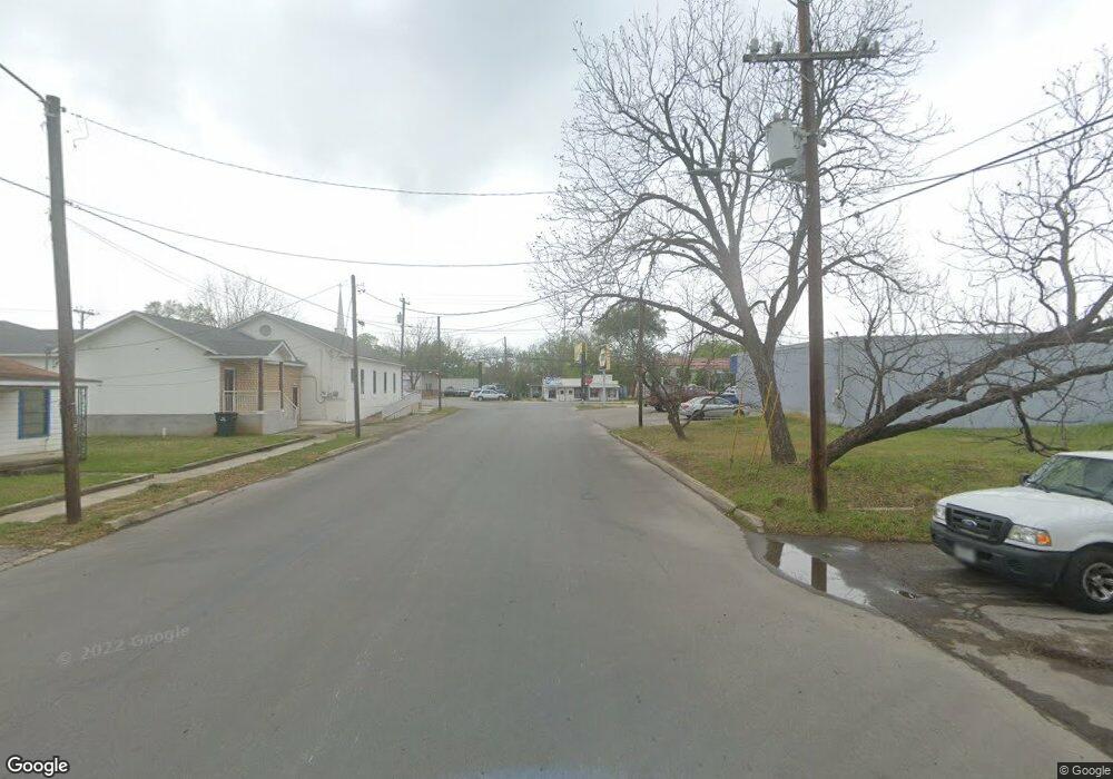 112 Lee St, San Marcos, TX 78666 - photo 1