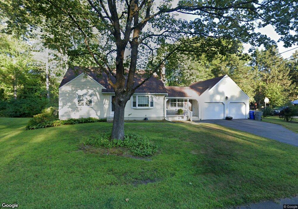 8 Overhill Rd, Enfield, CT 06082 - photo 1