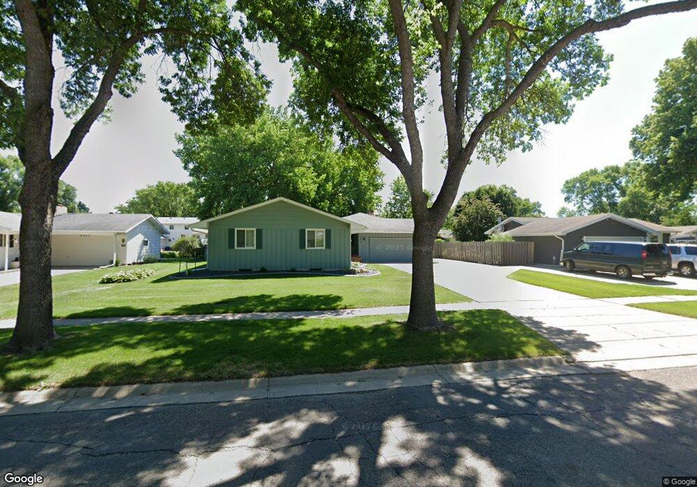 2813 Evergreen Rd N, Fargo, ND 58102 - photo 1