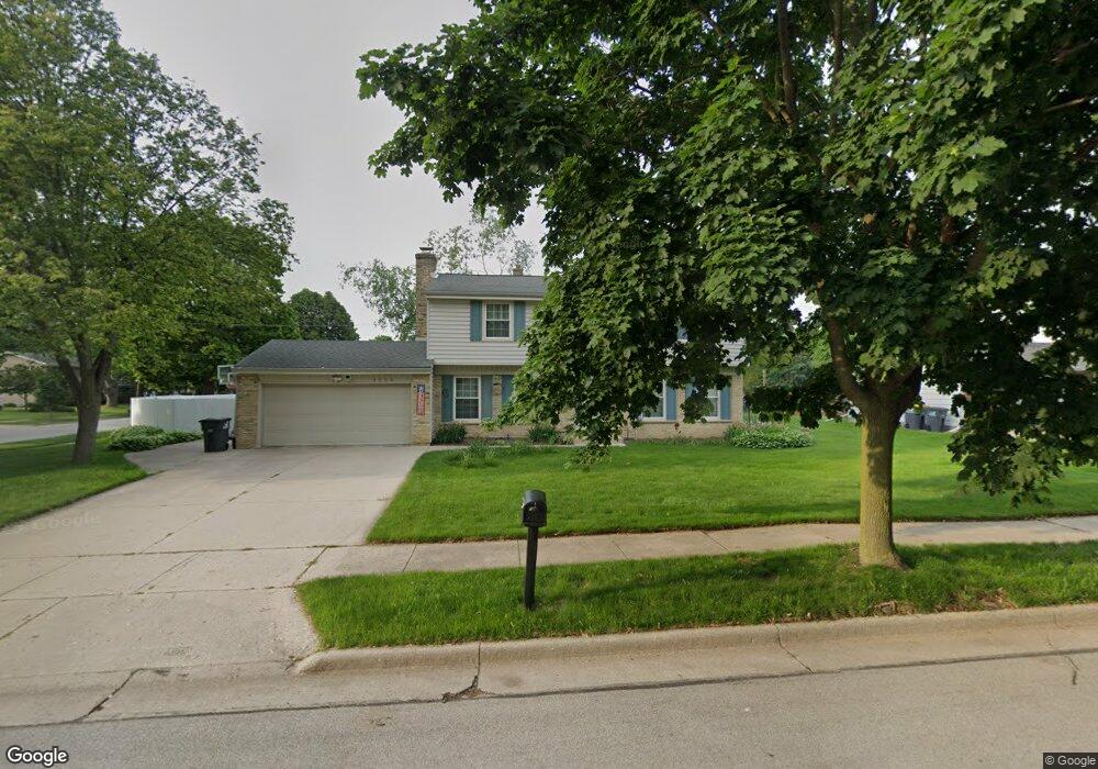 2000 Laura Ln, Waukesha, WI 53186 - photo 1