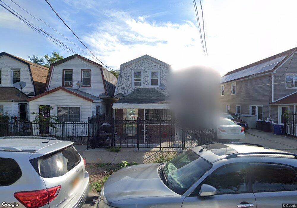 10829 157th St, Jamaica, NY 11433 - photo 1