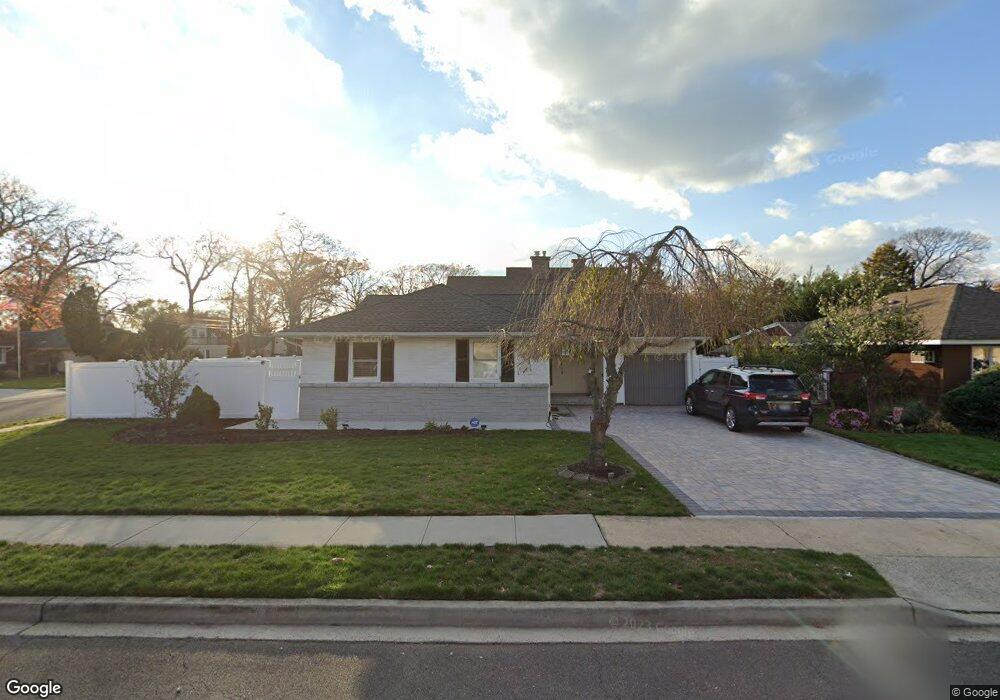 2710 Loftus Ave, Oceanside, NY 11572 - photo 1