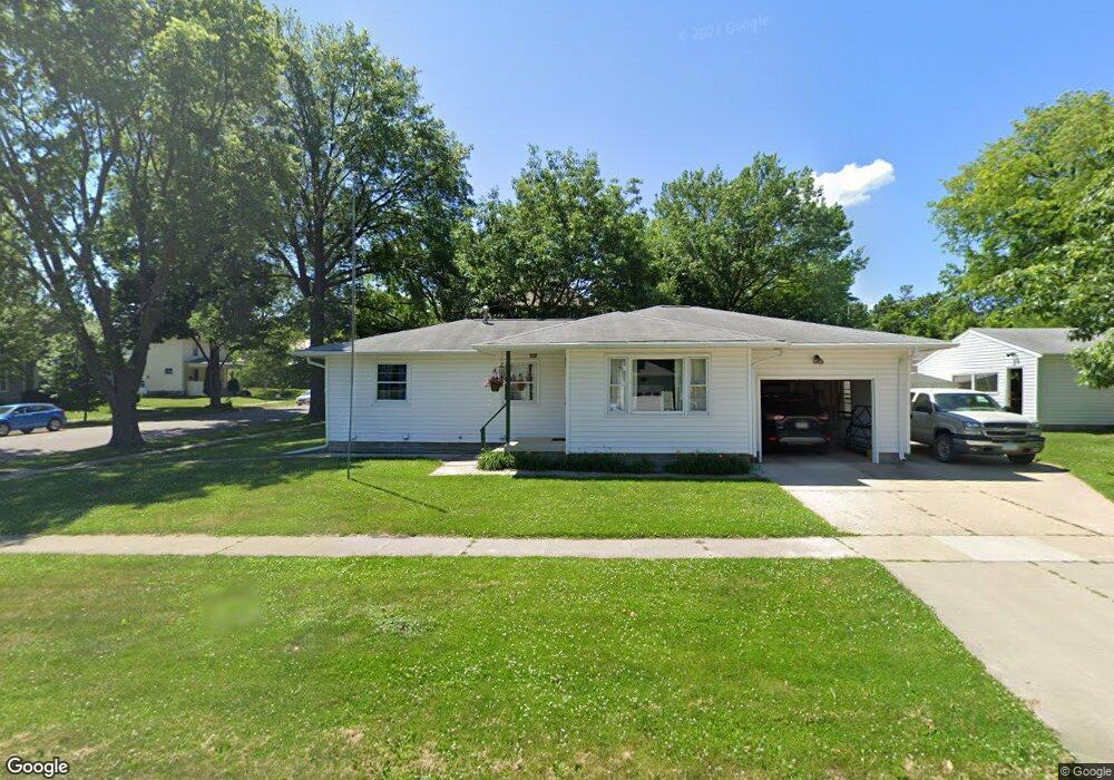 803 Walnut St, Cedar Falls, IA 50613 - photo 1