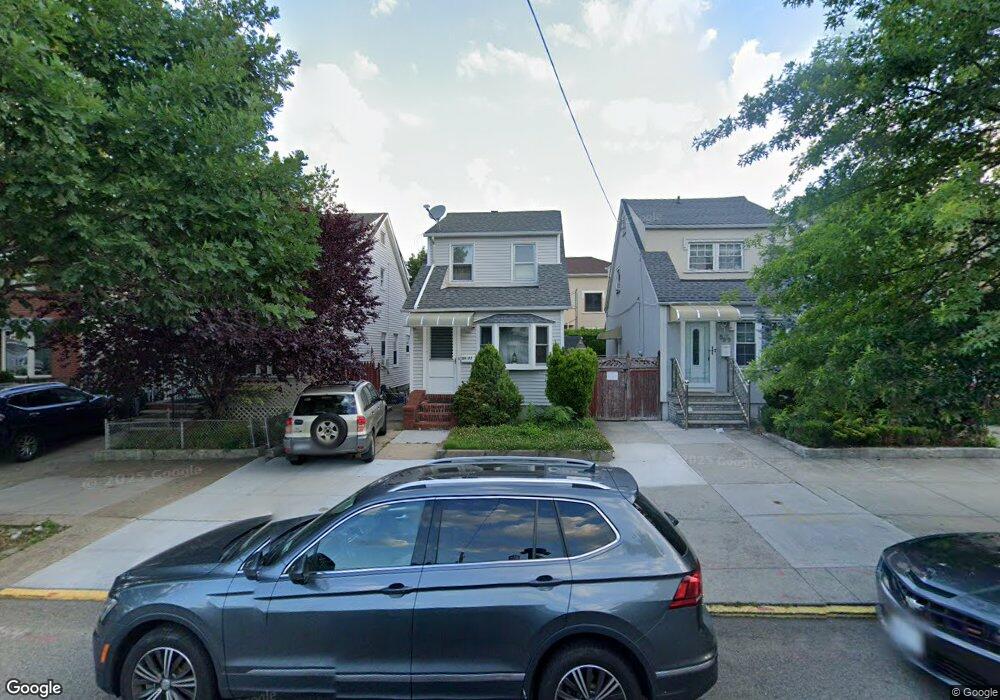 5977 Grand Ave, Maspeth, NY 11378 - photo 1