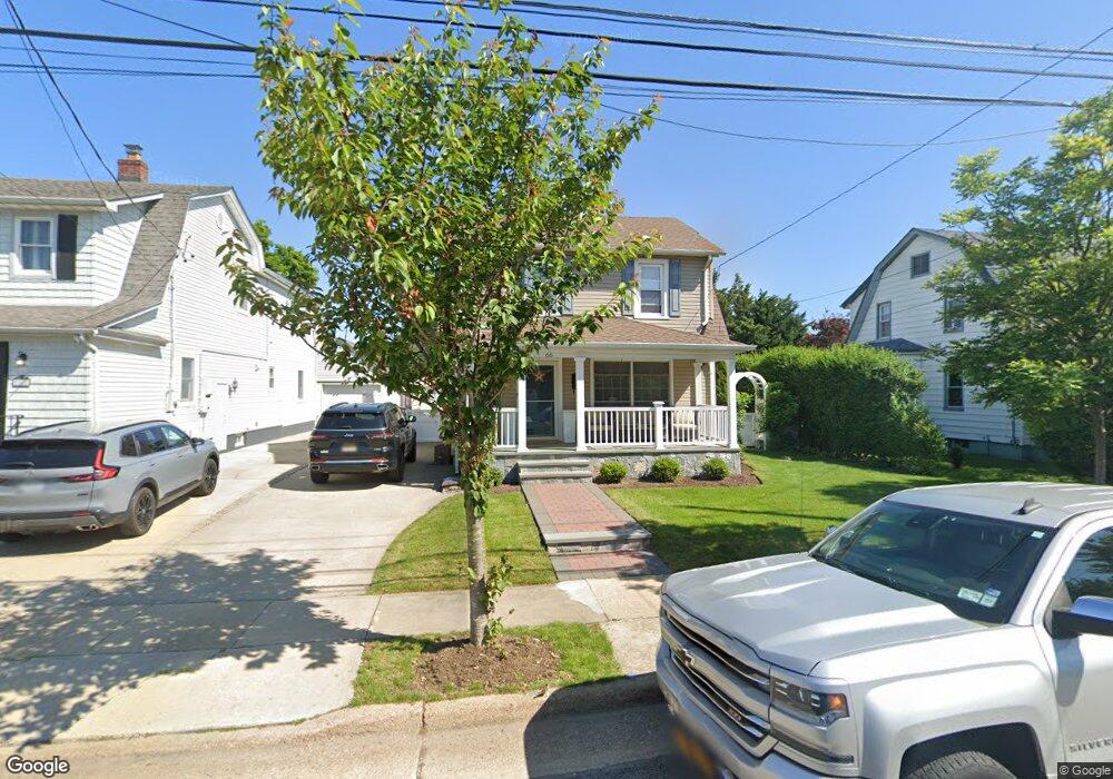 66 Jerome Ave, Mineola, NY 11501 - photo 1