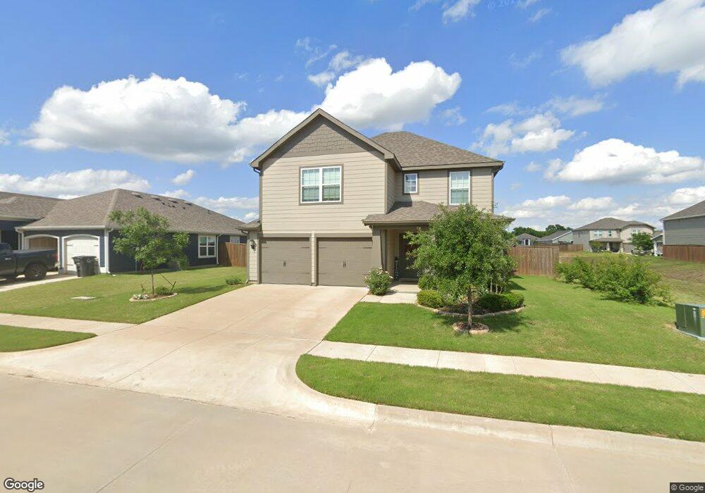 612 Timberwood Dr, Cleburne, TX 76031 - photo 1
