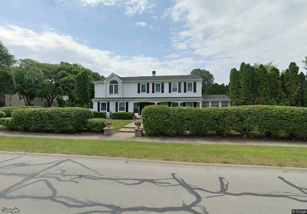 650 River Oak Dr, Naperville, IL 60565 - photo 1