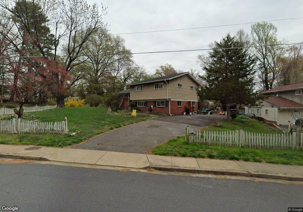 3325 Mansfield Rd, Falls Church, VA 22041 - photo 1