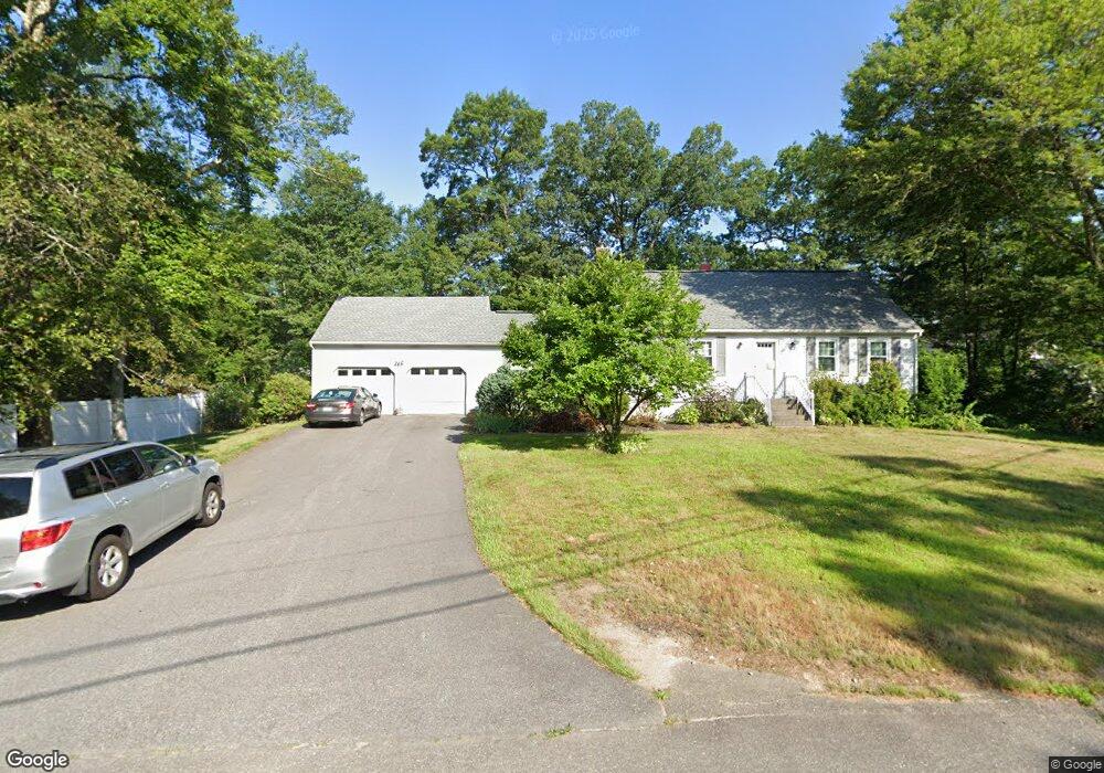 8 Huckleberry Ln, MerriMacK, NH 03054 - photo 1