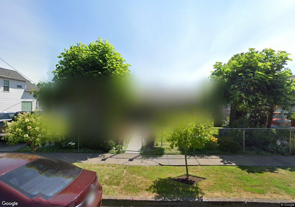 614 S Willamette St, Newberg, OR 97132 - photo 1