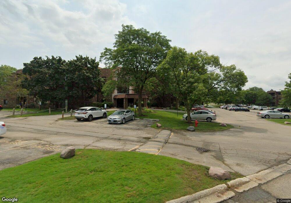 unlisted-address, Glenview, IL 60025 - photo 1