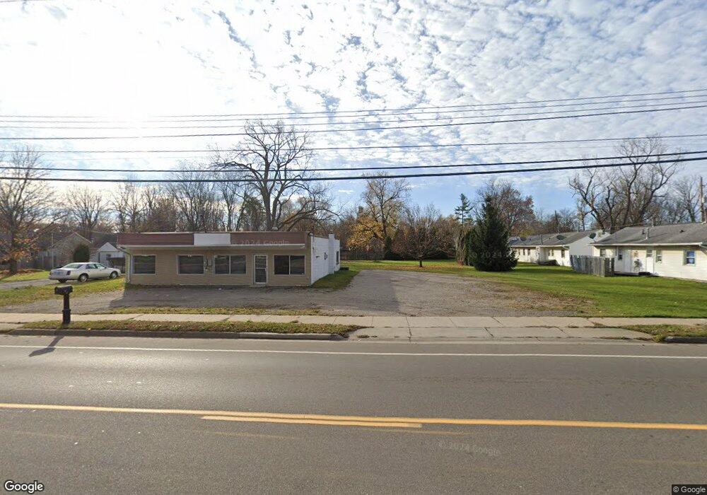 941 W Jolly Rd, Lansing, MI 48910 - photo 1