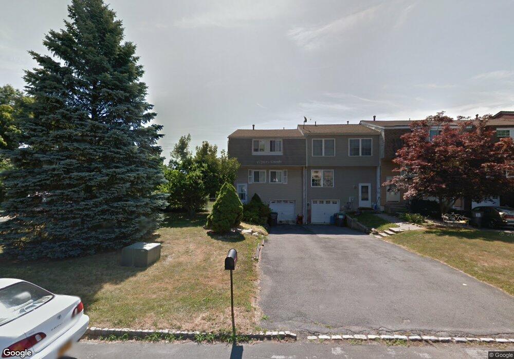 1 Red Barn Ln, Middletown, NY 10940 - photo 1