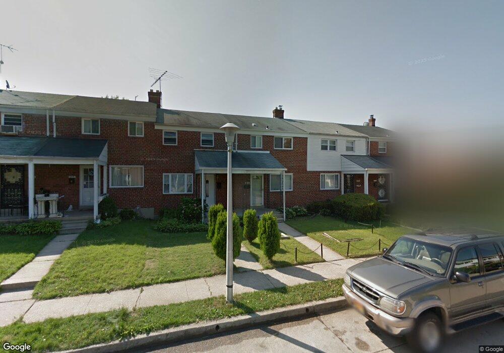 649 Queensgate Rd, Baltimore, MD 21229 - photo 1