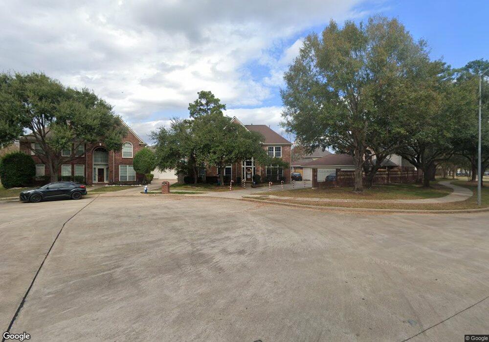 11606 Lakewood Crossing Dr, Tomball, TX 77377 - photo 1