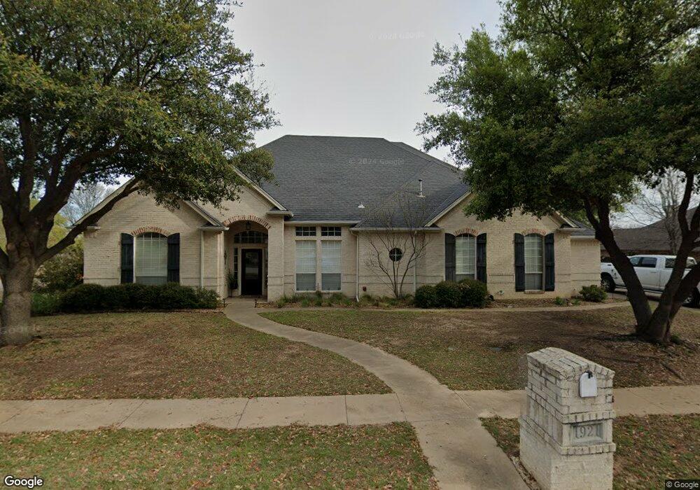 1921 Maplewood Dr, Weatherford, TX 76087 - photo 1