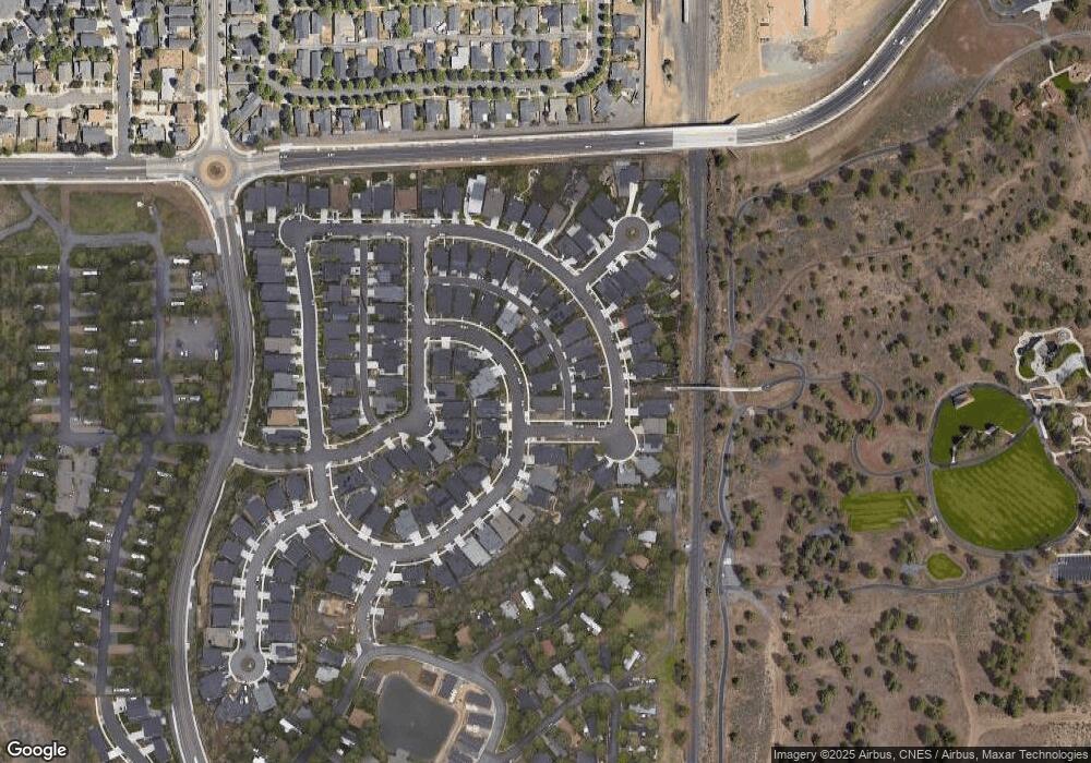 60081 SE Ruby Peak Loop, Bend, OR 97702 - photo 1