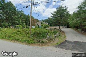 1062 Old Concord Rd, Henniker, NH 03242