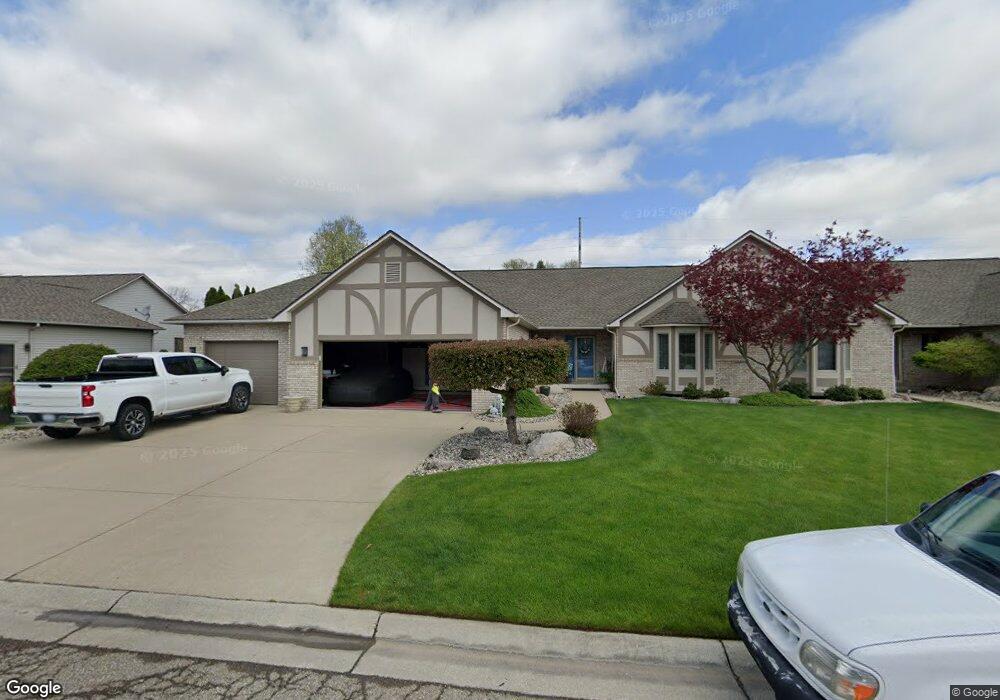 5230 Wyndemere Common Square, Swartz Creek, MI 48473 - photo 1