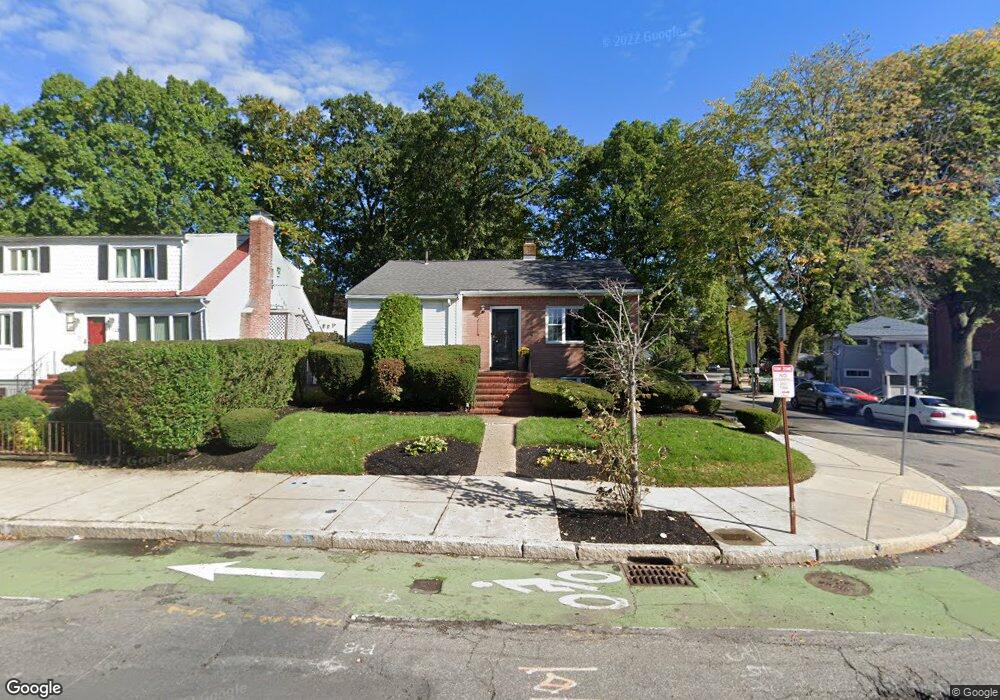 722 Cummins Hwy, Mattapan, MA 02126 - photo 1