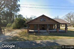 9 S Ralph St, Claxton, GA 30417