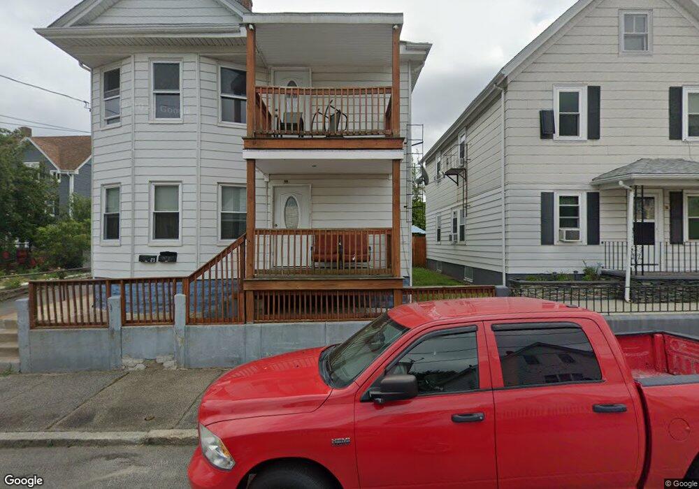 10 Lakeview Ave, Pawtucket, RI 02860 - photo 1