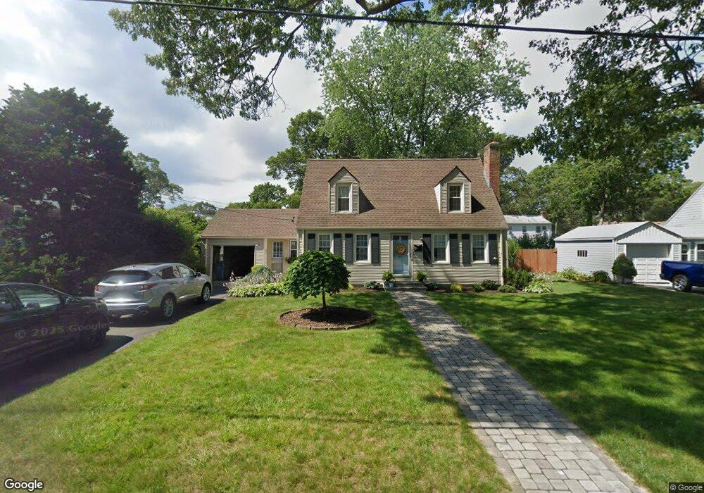 81 Edgehill Rd, Warwick, RI 02889 - photo 1