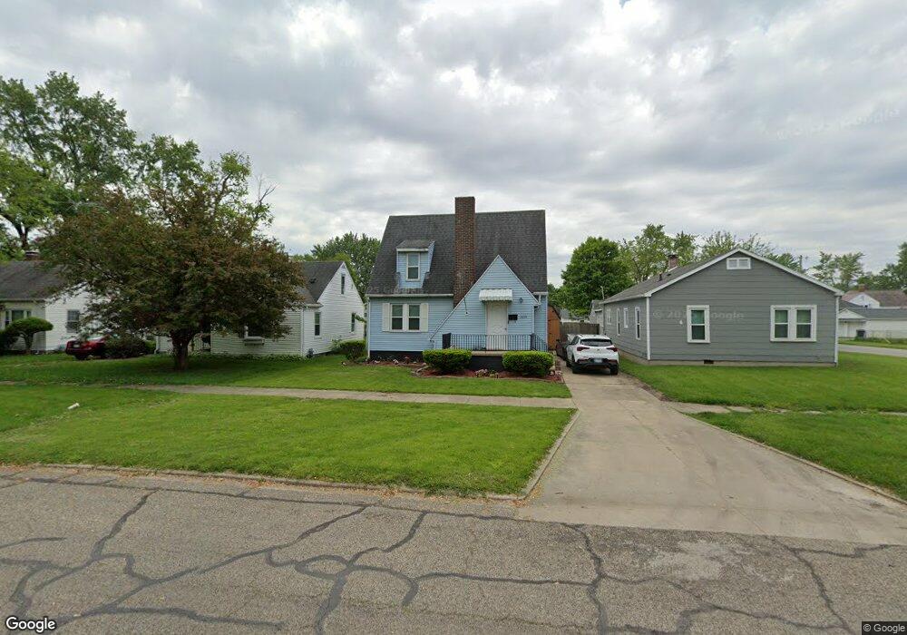 3229 Shelby Ave, Mattoon, IL 61938 - photo 1
