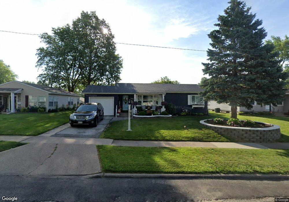 2421 N Sturdevant St, Davenport, IA 52804 - photo 1