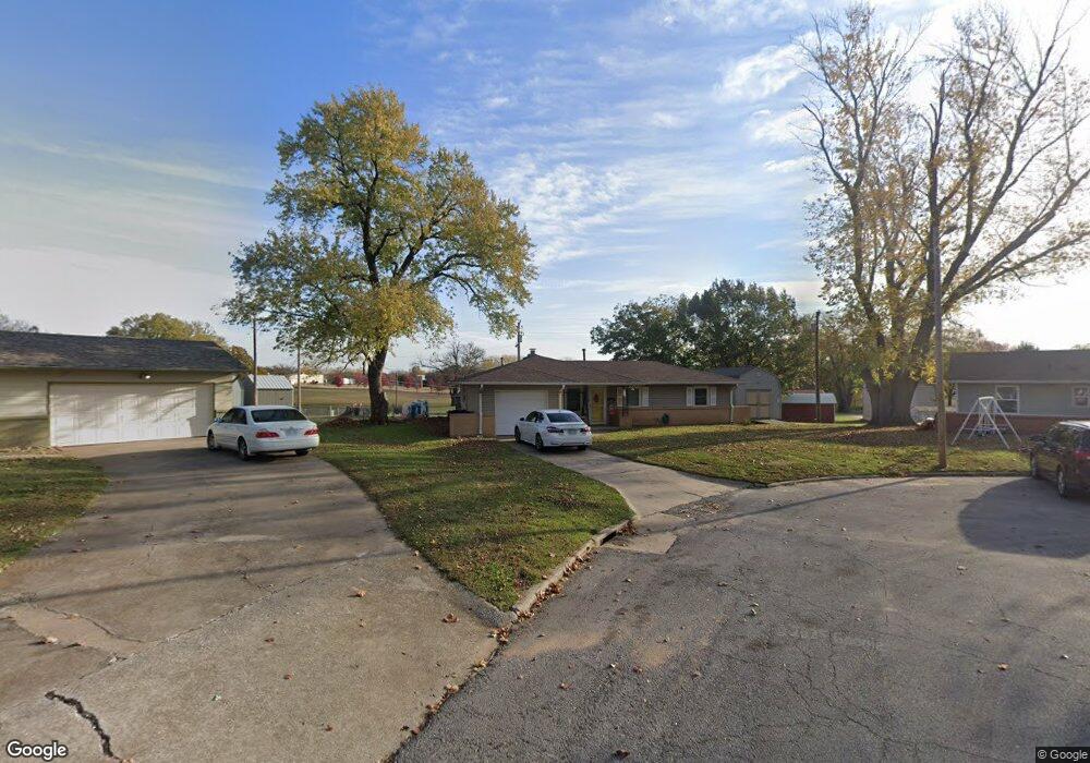 401 W Ponca Ave, Cleveland, OK 74020 - photo 1