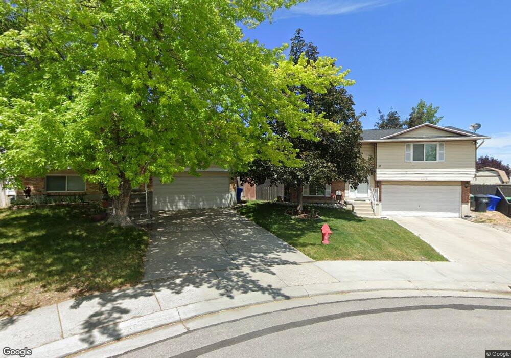 5576 W Bluevail Ct, West Jordan, UT 84081 - photo 1