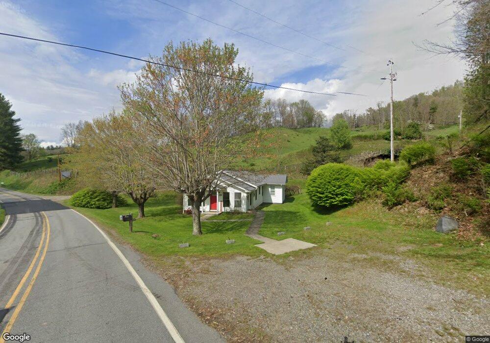 817 Phipps Creek Rd, Burnsville, NC 28714 - photo 1