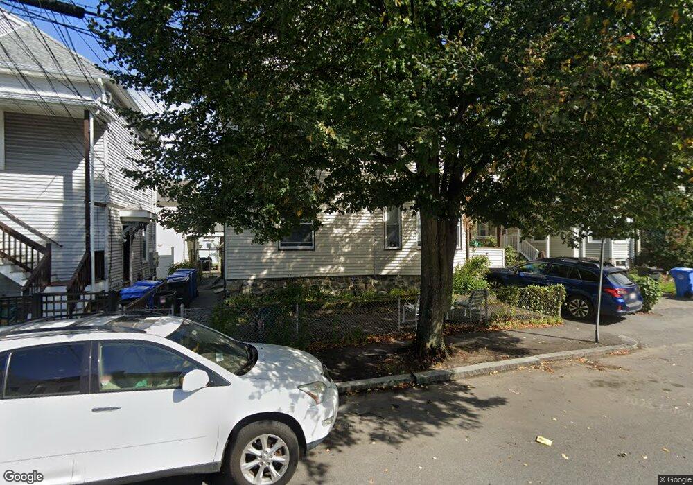 112 Brown St unit 114, Waltham, MA 02453 - photo 1