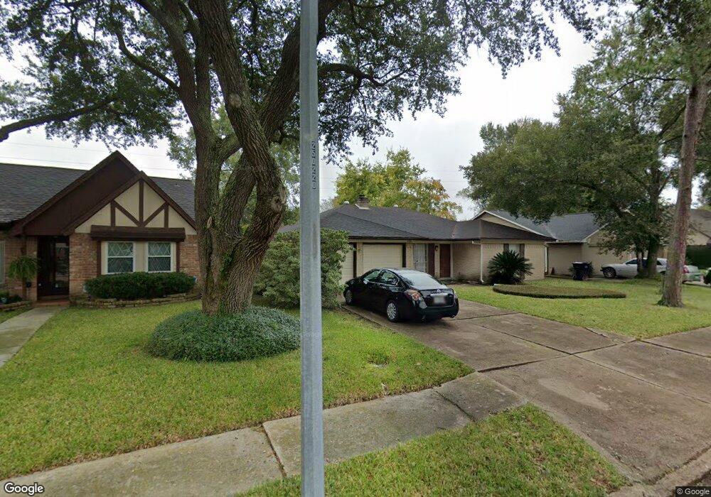 6302 Elkwood Forest Dr, Houston, TX 77088 - photo 1
