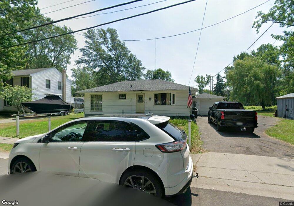 427 Esther St, North Tonawanda, NY 14120 - photo 1