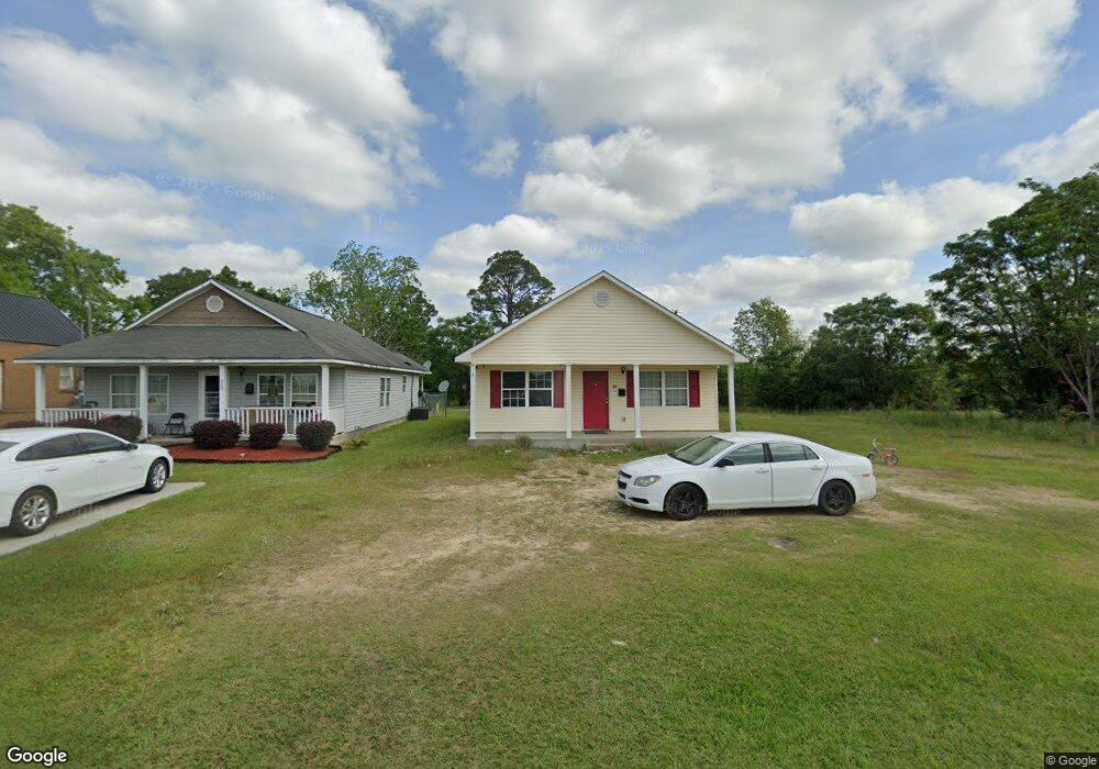 810 E Altamaha St, Fitzgerald, GA 31750 - photo 1
