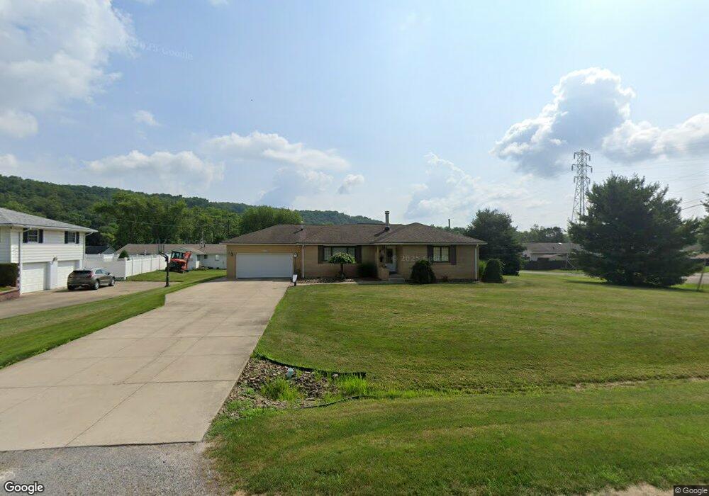 1305 Florence Dr, Wellsville, OH 43968 - photo 1