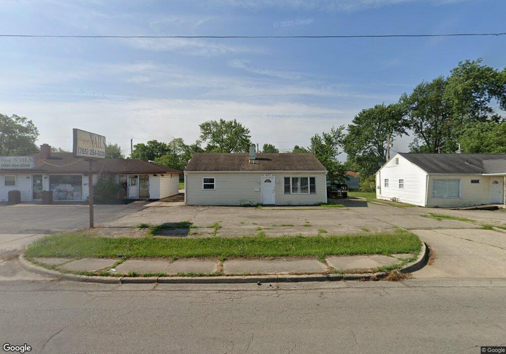 605 E Mcgalliard Rd, Muncie, IN 47303 - photo 1