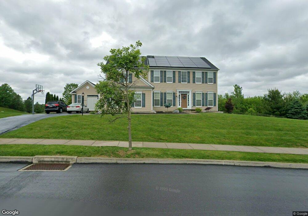 6567 Rutherford Dr, Macungie, PA 18062 - photo 1