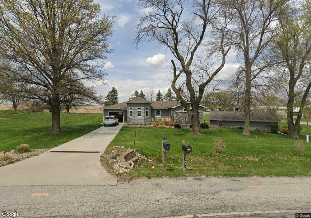4346 N 4th Ave E, Newton, IA 50208 - photo 1